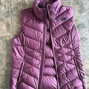 Women’s The North Face Burgundy Puffer Vest Medium